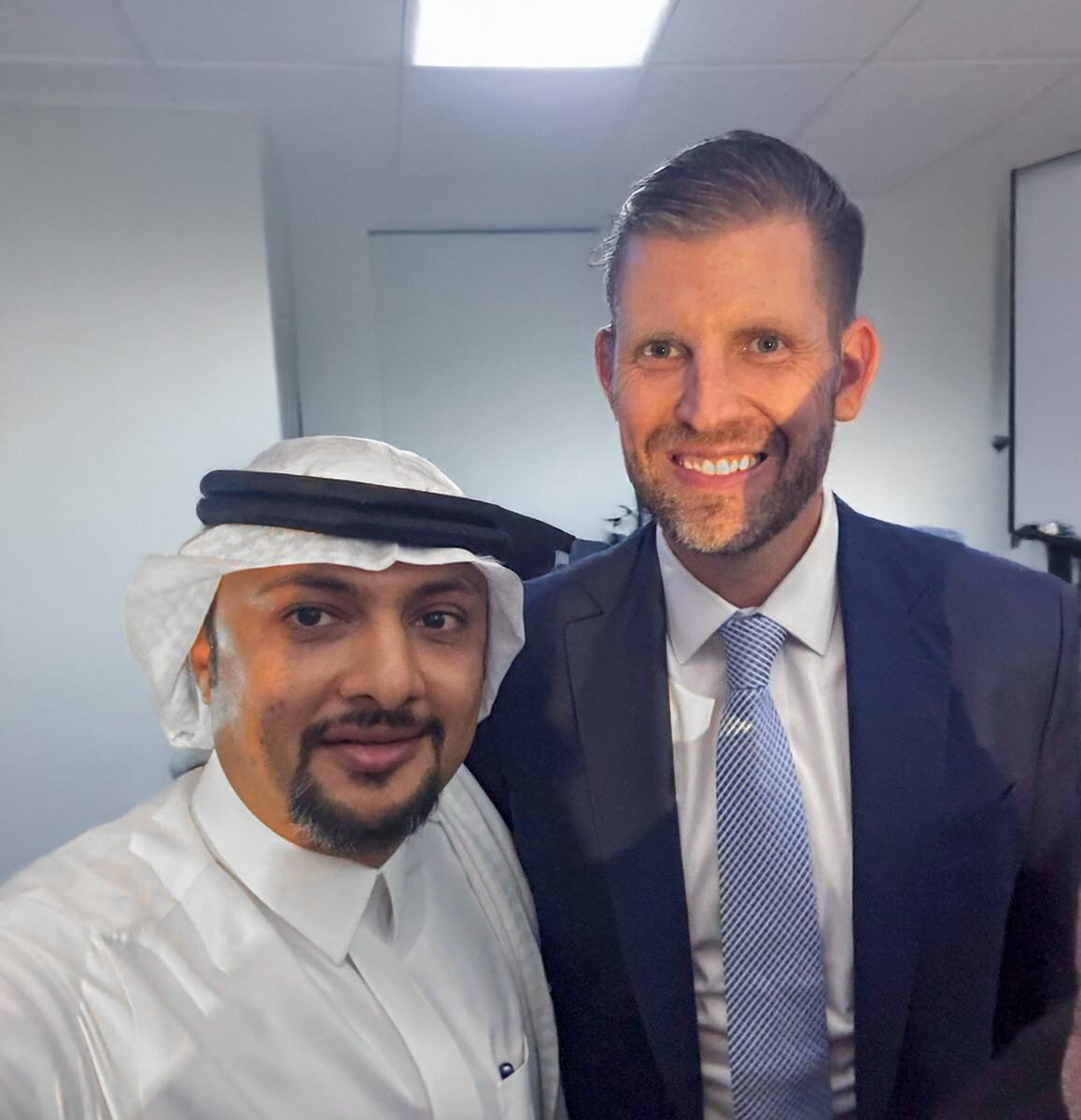 الرئيس التنفيذي لتفاعل السعودية مع إيرك ترامب الرئيس التنفيذي لمؤسسة ترامب الرئيس التنفيذي لتفاعل السعودية مع إيرك ترامب الرئيس التنفيذي لمؤسسة ترامب